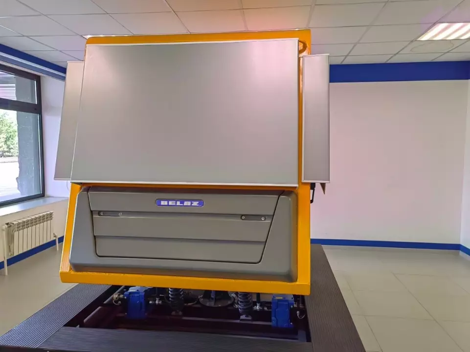 Тренажер карьерного самосвала БелАЗ