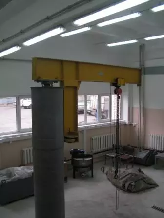 Консольный кран