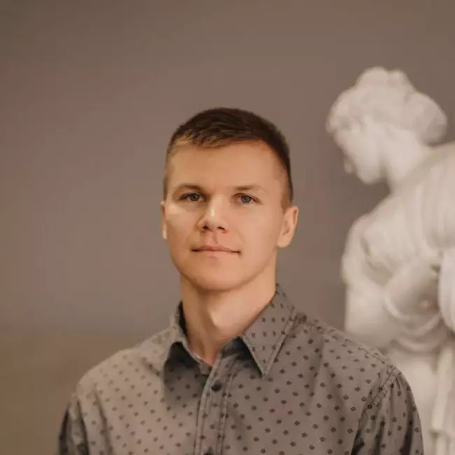 Гнездилов Денис Васильевич