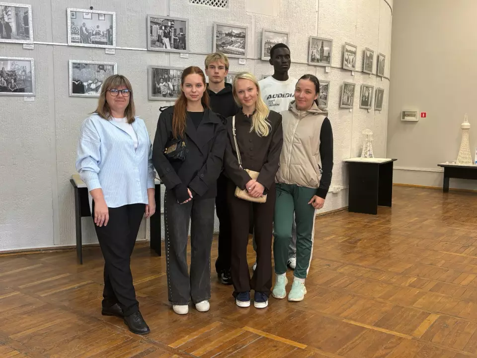 Посещение фотовыставки «Я по профессии инженер, а в душе – фотограф»