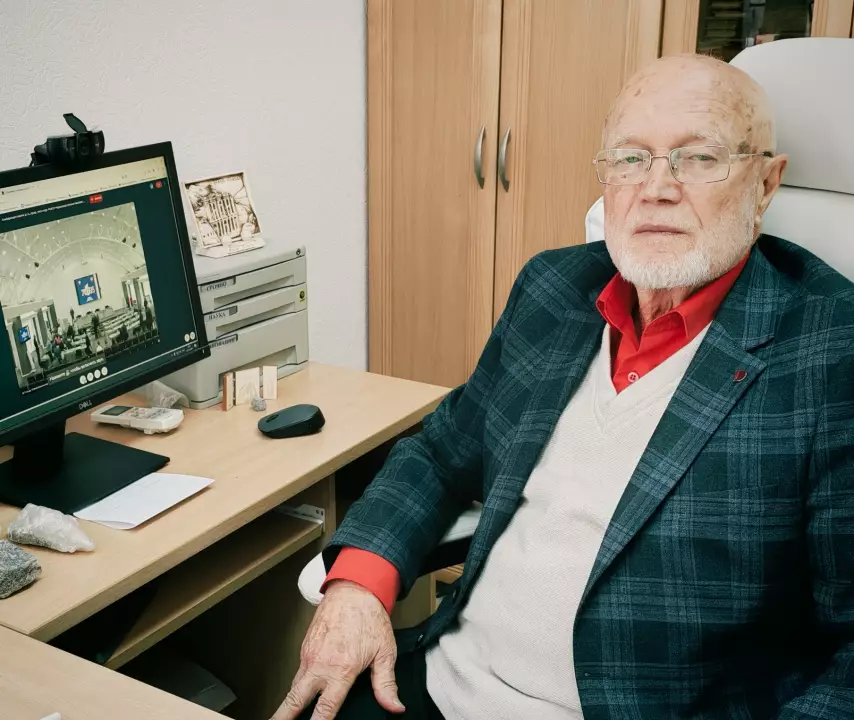 Профессор В.С. Лесовик выступил на Всероссийской конференции в ВГТУ, посвящённой 90-летию академика Е.М. Чернышова