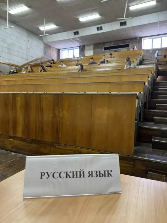 Преподаватели кафедры русского языка и межкультурной коммуникации принимают участие в приемной кампании