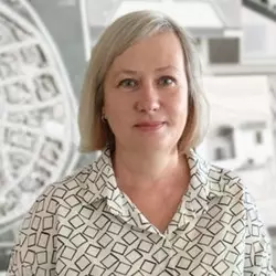 Попова Оксана Эдуардовна