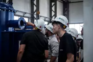 Экскурсия по цеху компании