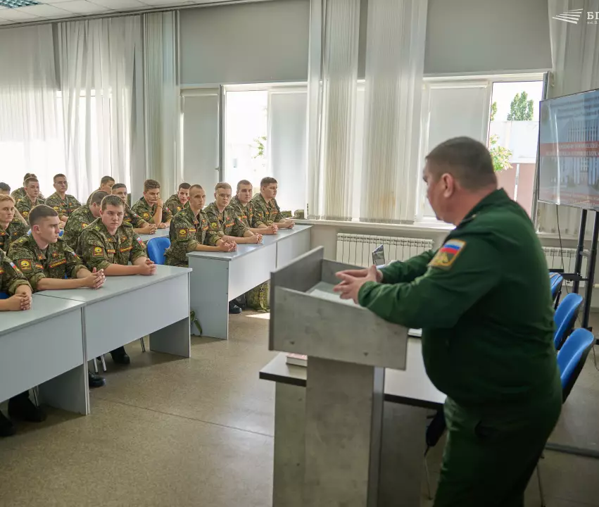 Как противостоять искажению истории? Об этом говорили на лекции «Военно-исторический фронт: Великая Победа в кривом зеркале русофобии»