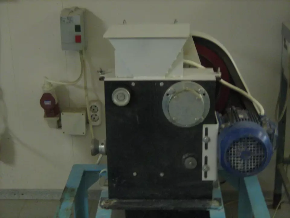 Щековая дробилка (019 УК №2)