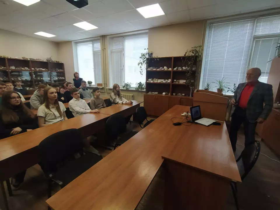 Познавательные лекции для будущих абитуриентов